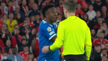 Vinicius Junior z kapitalnym golem. Rasistowska odzywka rywala i wielkie zamieszanie. Czerwona karta Mourinho, a na koniec wielki rewanż Realu (VIDEO) Vinicius Junior z kapitalnym golem. Rasistowska odzywka rywala i wielkie zamieszanie. Czerwona karta Mourinho, a na koniec wielki rewanż Realu (VIDEO)