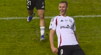 Legia w końcu wygrała! Czarna seria przerwana. Dobre mecze debiutantów, gol Adamskiego i bramka Chodyny. Strefa spadkowa opuszczona (VIDEO)