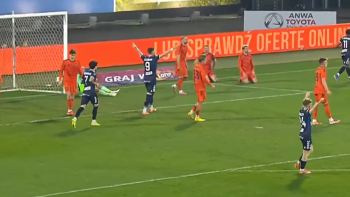 Pierwszy spadkowicz właściwie już wyłoniony. Ten mecz miał dać wiarę i nadzieję, a przyniósł gorzką porażkę (VIDEO) Pierwszy spadkowicz właściwie już wyłoniony. Ten mecz miał dać wiarę i nadzieję, a przyniósł gorzką porażkę (VIDEO)