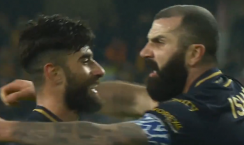 Lech zadał cios i zamknął mecz. Kolejorz ograł lidera i dogonił go w tabeli PKO BP Ekstraklasy (VIDEO) Lech zadał cios i zamknął mecz. Kolejorz ograł lidera i dogonił go w tabeli PKO BP Ekstraklasy (VIDEO)