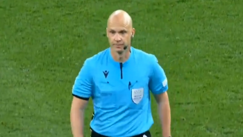 Ten znany sędzia poprowadzi mecz Polska - Albania!