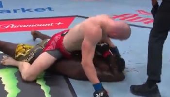 Israel Adesanya rozbity przez Joe Pyfera. Sensacja na gali UFC (VIDEO)