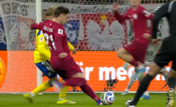 Tak jest! Nicola Zalewski. Polska wróciła do gry. Biało-Czerwoni wyrównali w Szwecji (VIDEO)