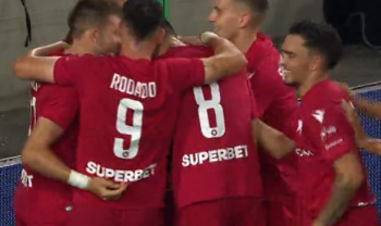 Wisła Kraków po szalonym meczu jeszcze bliżej awansu do PKO BP Ekstraklasy. Rywal z dołu tabeli trochę ją postraszył (VIDEO)