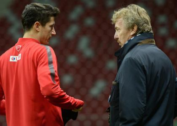 Lewandowski na wylocie z Barcelony. Boniek bezlitośnie ocenia jego opcje