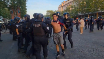 Paryż nie umie świętować po triumfie w Lidze Mistrzów. Zamieszki na ulicach stolicy Francji. Chuligani dali o sobie znać (VIDEO)