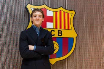 Tyle będzie zarabiał Anthony Gordon w FC Barcelona!