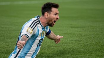 Messi z golem i nowym rekordem. Argentyna na prowadzeniu w starciu z Algierią