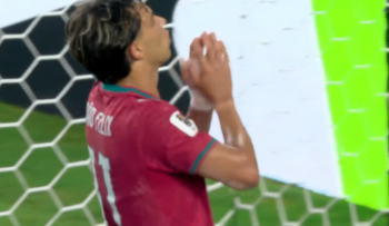 Portugalia znowu zawiodła i cudem nie przegrała. Historyczny awans debiutanta po odwróceniu losów meczu (VIDEO)