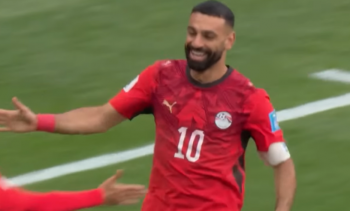 Mohamed Salah dostał świetną ofertę. Stanie się prawie najlepiej zarabiającym piłkarzem w lidze