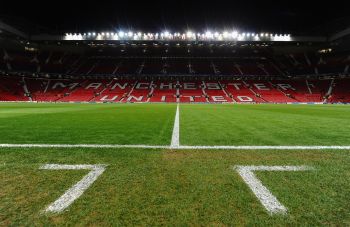Niejasny los talentu Manchesteru United. Działacze szukają nowego obrońcy