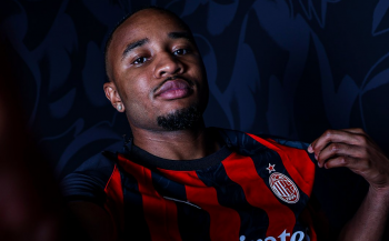 Napastnik na wylocie z AC Milan. Amorim go nie chce w zespole Napastnik na wylocie z AC Milan. Amorim go nie chce w zespole
