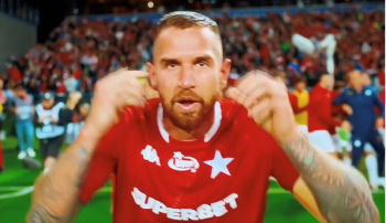 Wisła wyrwała zwycięstwo w 93. minucie w starciu beniaminków z podtekstami. Wymowna reakcja kapitana po bramce za 3 punkty (VIDEO) Wisła wyrwała zwycięstwo w 93. minucie w starciu beniaminków z podtekstami. Wymowna reakcja kapitana po bramce za 3 punkty (VIDEO)