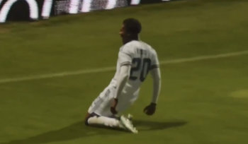 Polska jeszcze bez awansu. Gol z 95. minuty przedłużył szansę rywala. Mecz o wszystko w poniedziałek (VIDEO)