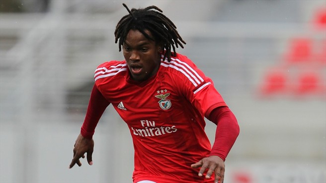 OFICJALNIE: ManUnited przegrał walkę o Renato Sanchesa! Młodzian wybrał innego giganta!