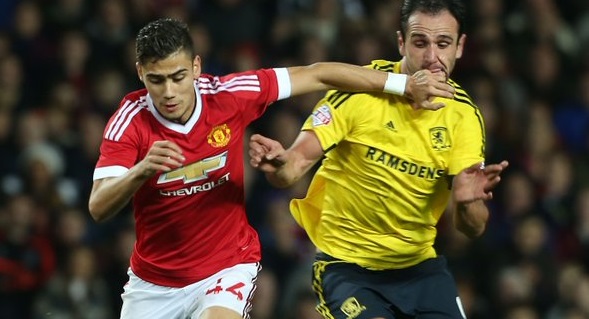 Rooney, Carrick, Young... Manchester United po karnych odpadł z rozgrywek